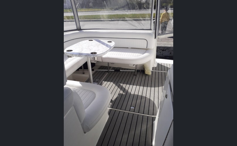 Bayliner 3055 SE-kuva-8